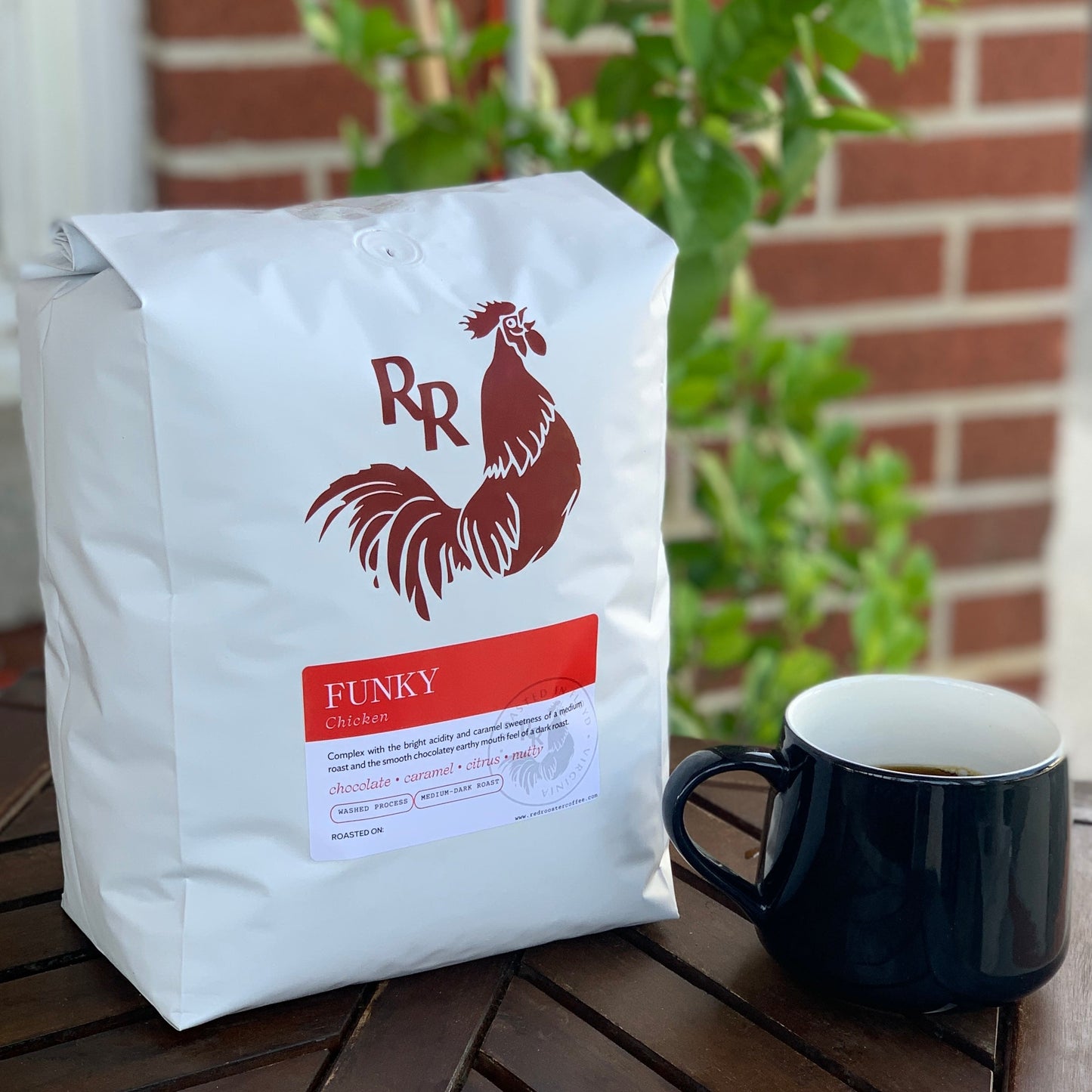 Organic Funky Chicken - Coffee Selection for Smooth Everyday Cups